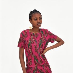 Zara Trafaluc Hot Pink Jacquard Tee Shirt Size Small